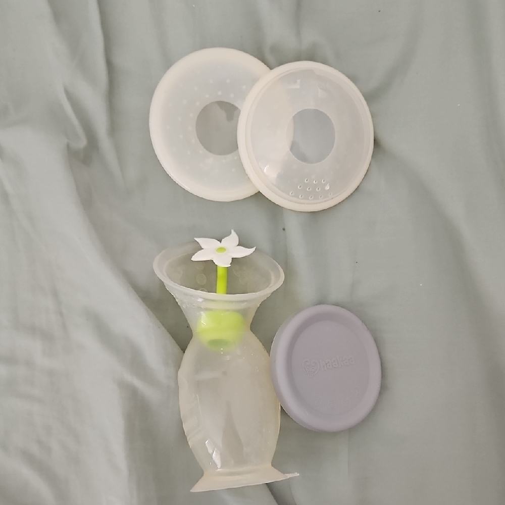 Silicone Breast Pump with Flower Stopper
